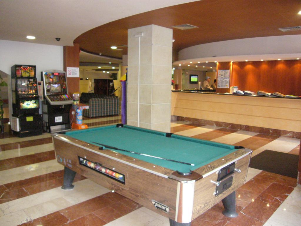 Hotel Rosamar Бенидорм Екстериор снимка